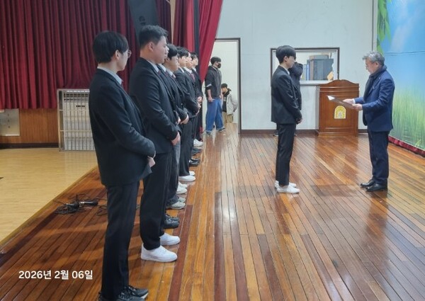 매년 6,000만원의 장학금을 전라고등학교 총동창회와 재경 동창회, 각 기수별 동창회에서 지원하고 있다.
