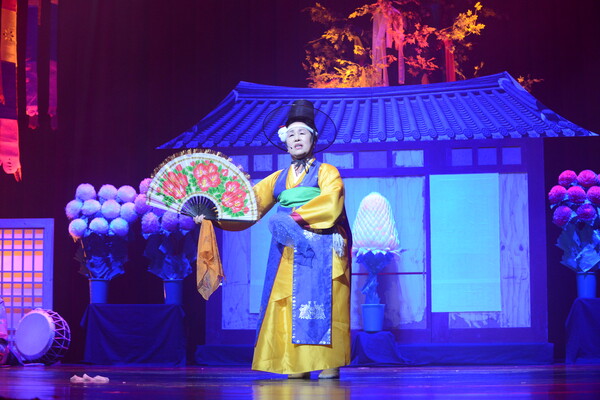 강릉단오굿.